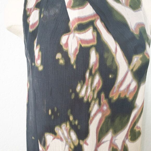 CAbi Leaf Silhouette Silk Tank Top‎ - Picture 5 of 7